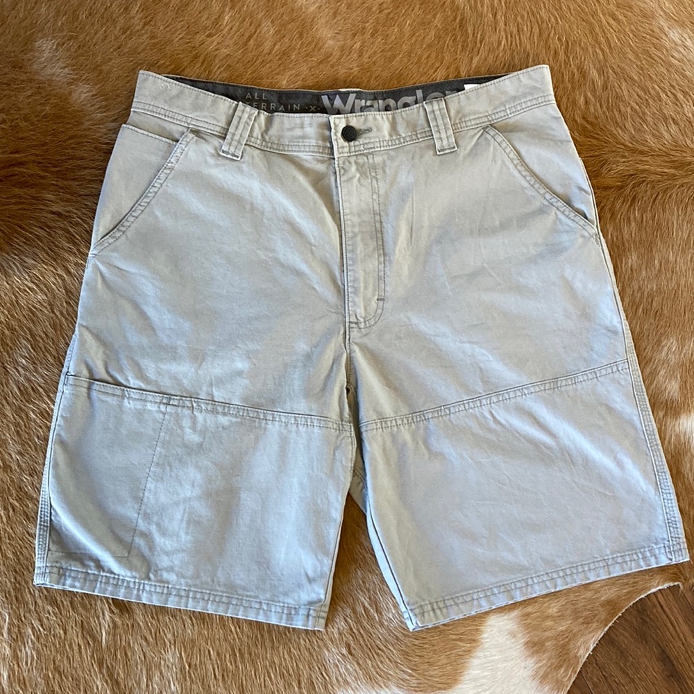 Wrangler Shorts size 34